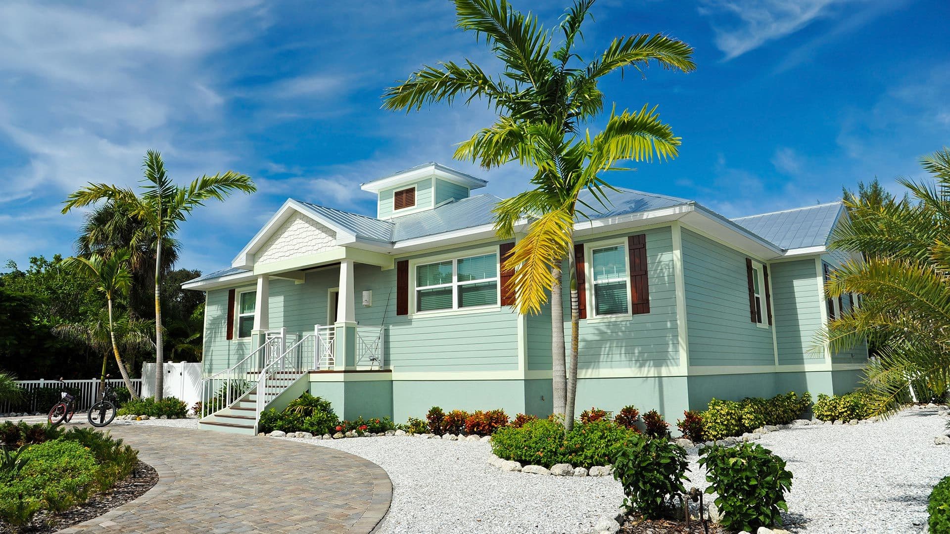 banner-mint-colored-house