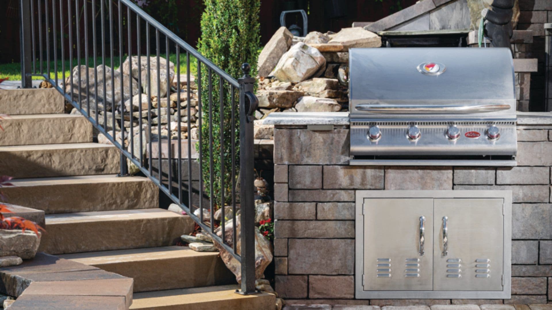 banner-outdoor-kitchen-with-a-grill-installed