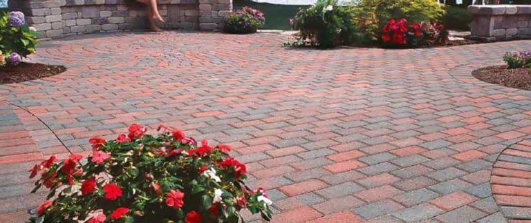 content-brick-paver-patio-installed--768x323 (1)
